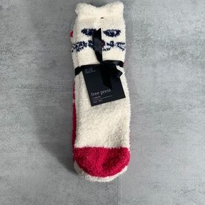 3/$20 Free Press 2 Pair Fuzzy Socks SZ 6-10.5
